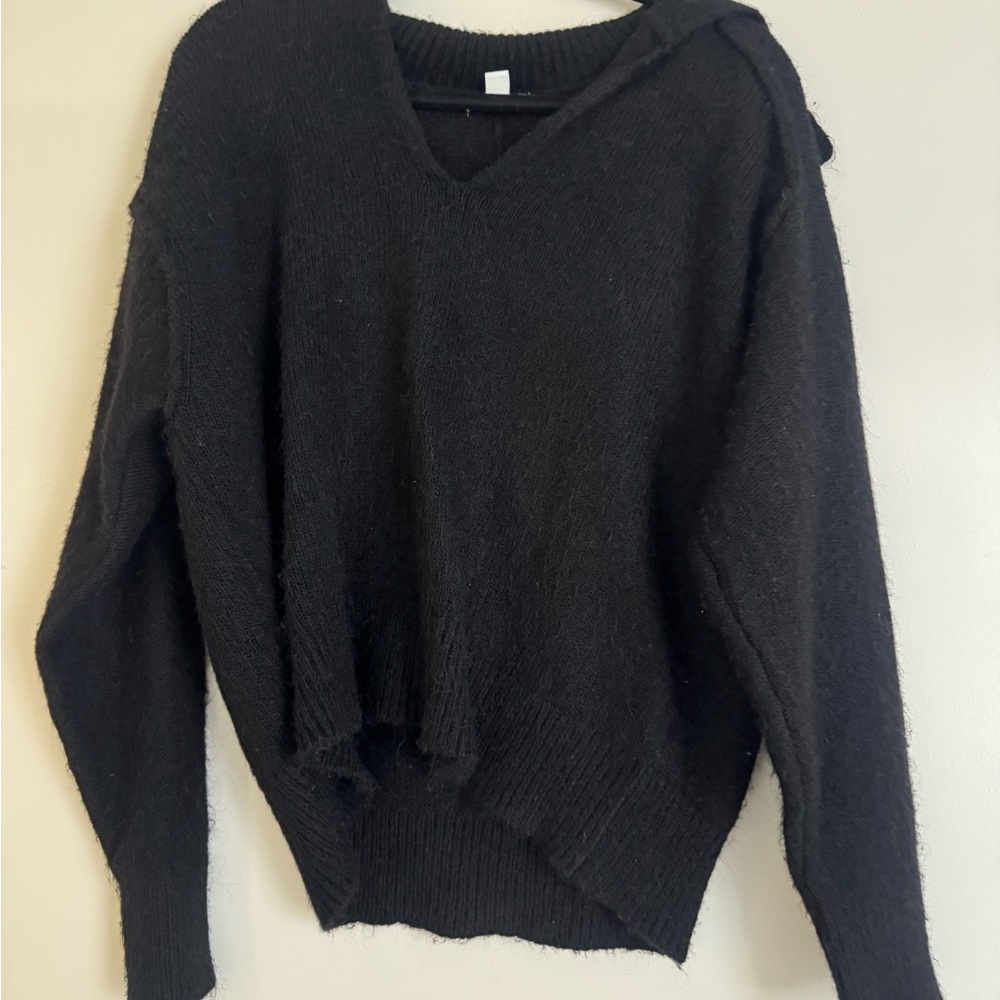 Topshop Black V-Neck Fuzzy Knit Sweater